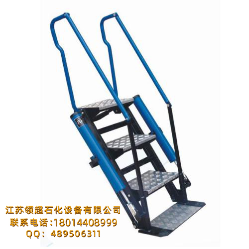 福建廈門(mén)客戶(hù)定制的折疊梯活動(dòng)梯（簡(jiǎn)易梯三步梯四步梯五步梯側(cè)裝梯）已發(fā)貨(圖1)
